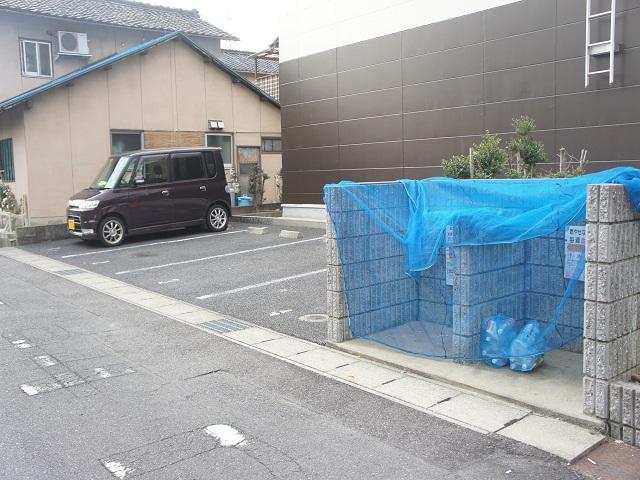 258(14220)の外観・駐車場イメージ1枚目
