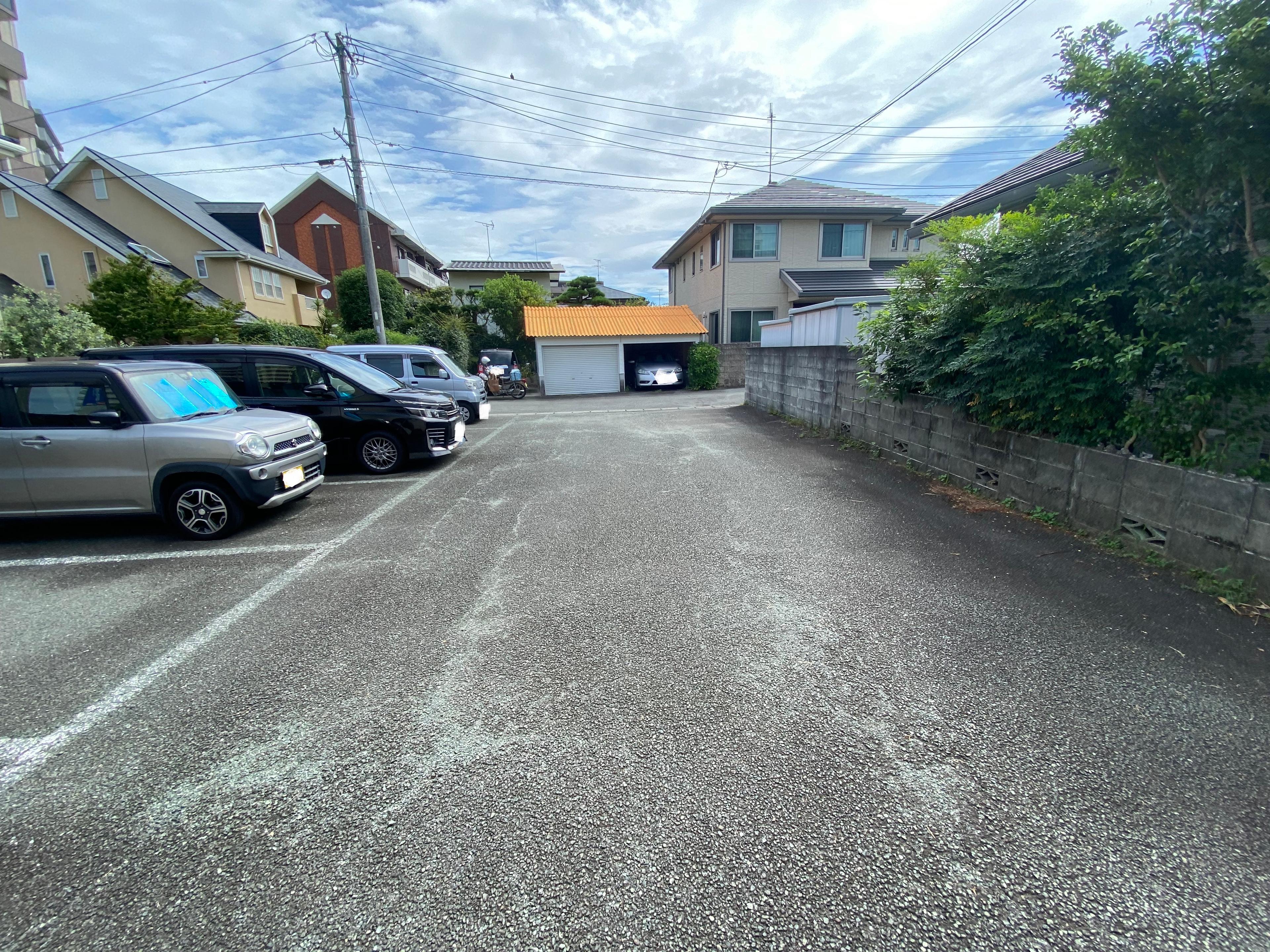 木元駐車場の外観・駐車場イメージ2枚目