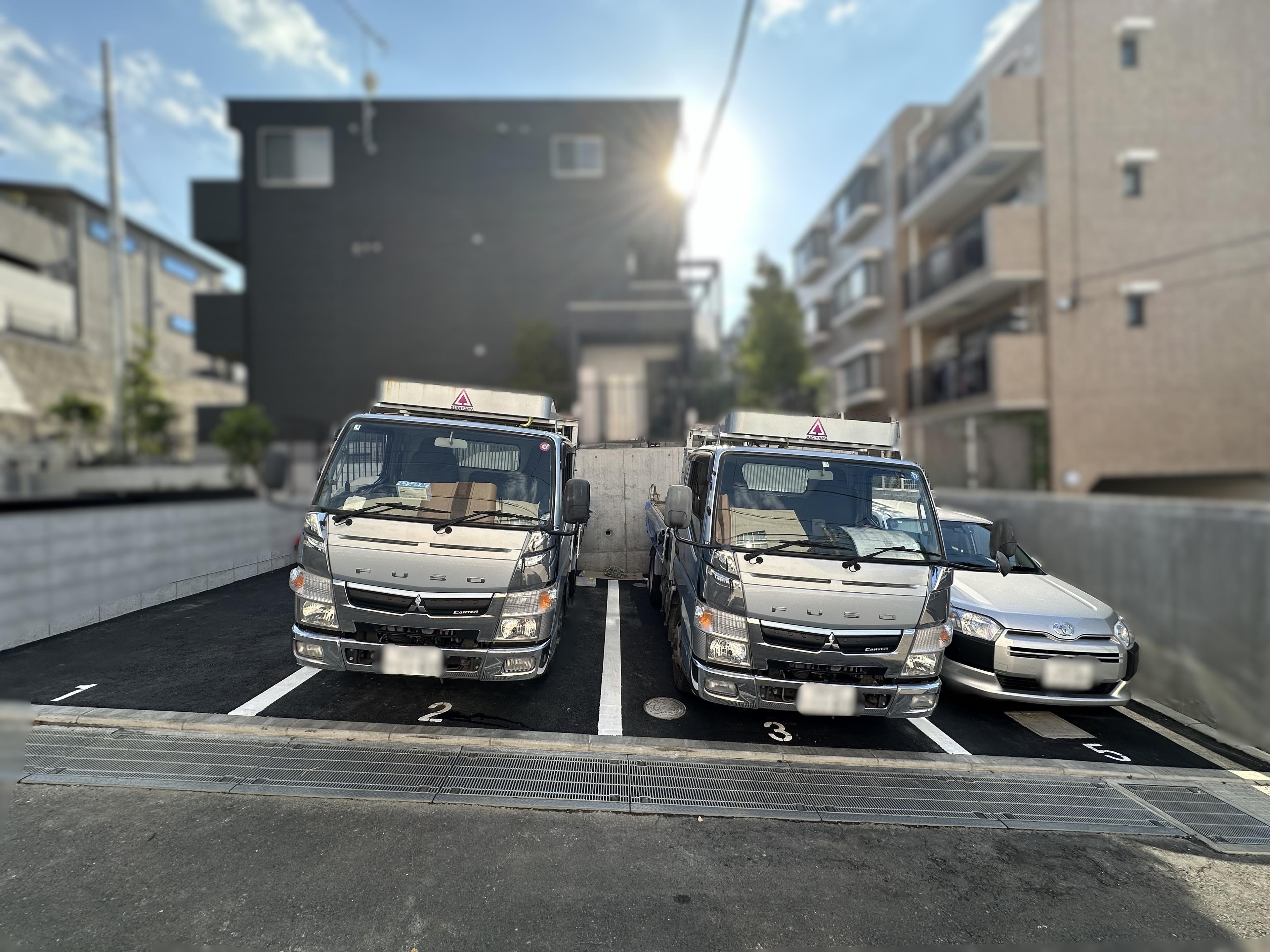 ヴィラ鷺沼の外観・駐車場イメージ1枚目
