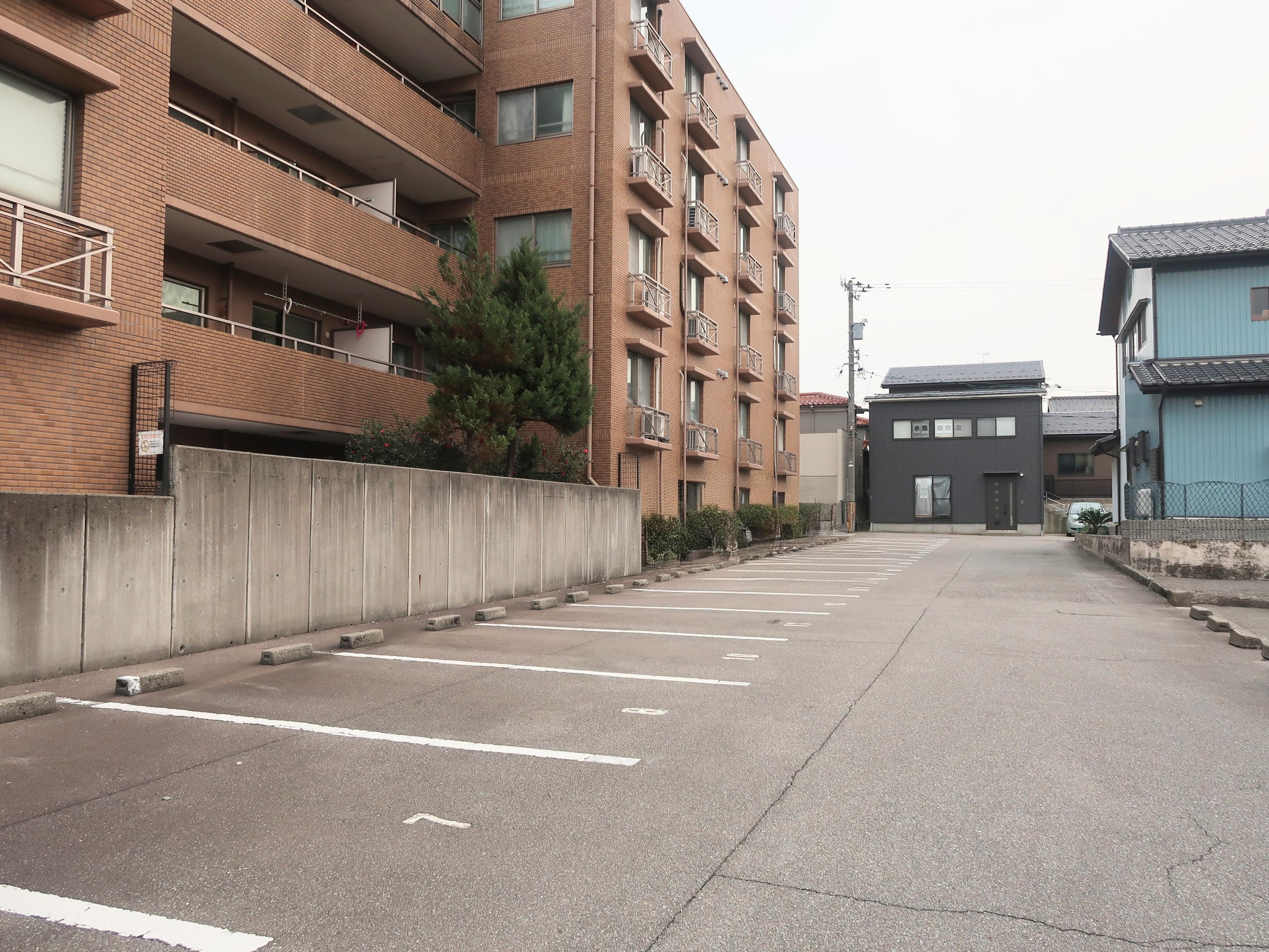 太田パーキングの外観・駐車場イメージ2枚目