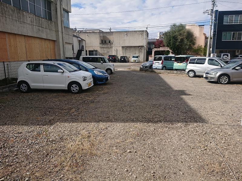 宮下町駐車場の外観・駐車場イメージ3枚目