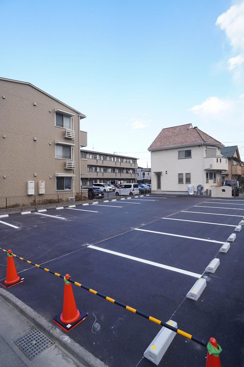 新曽２１－１０駐車場の外観・駐車場イメージ1枚目