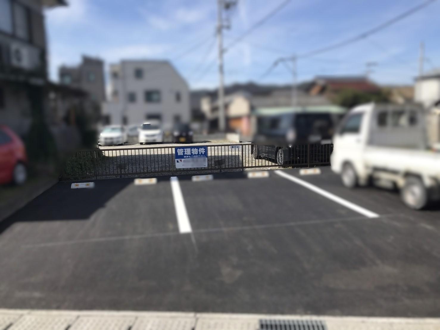 金屋三丁目　松吉パーキングの外観・駐車場イメージ1枚目