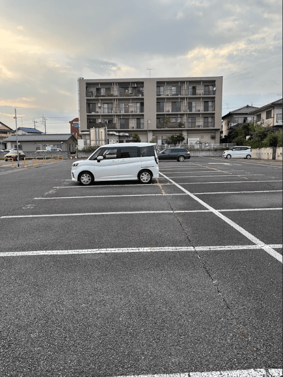 八雲パーキングの外観・駐車場イメージ2枚目