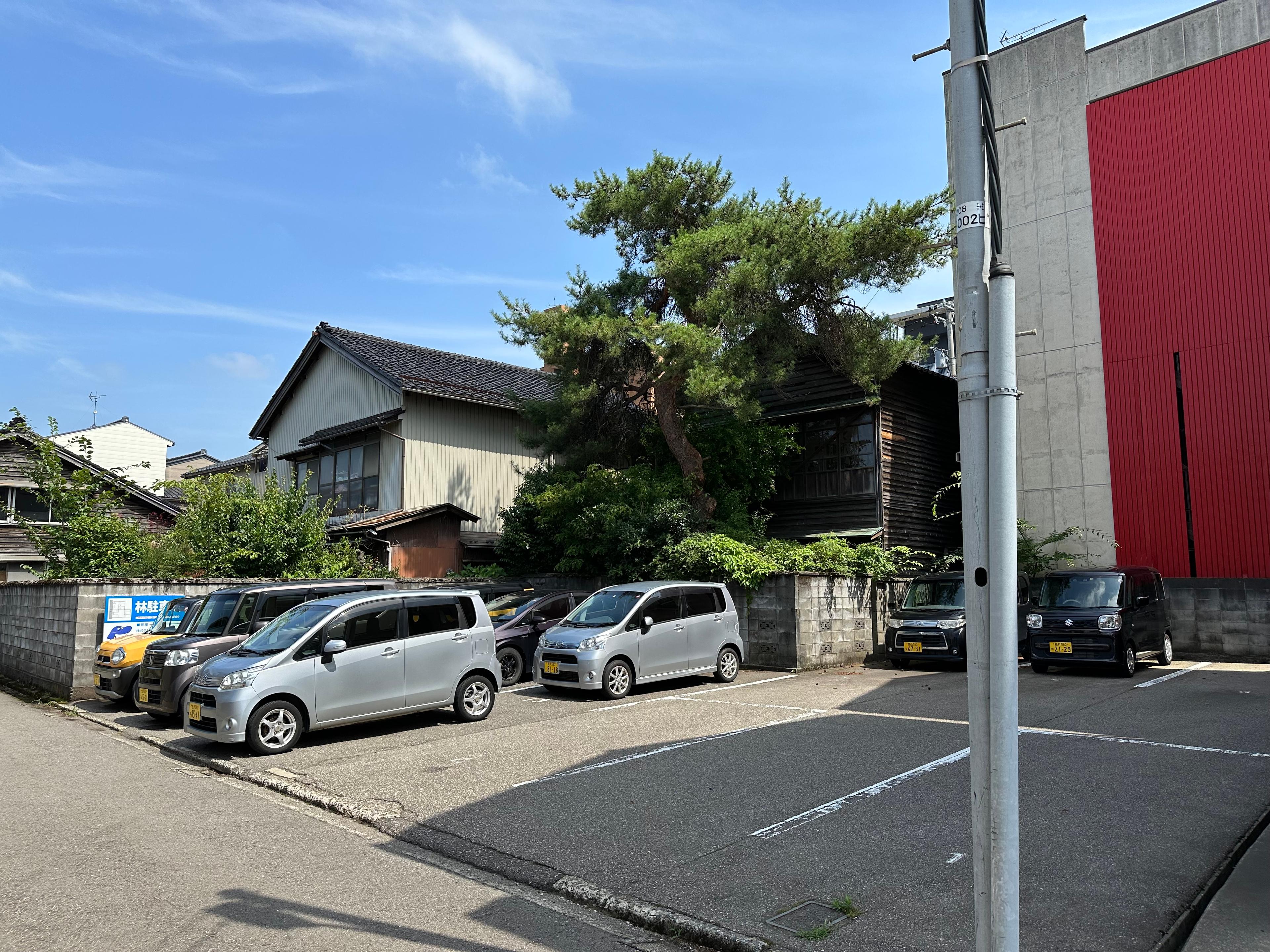 林月極駐車場の外観・駐車場イメージ1枚目