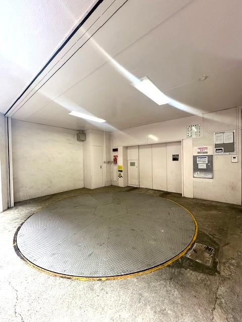 国久ビル駐車場の外観・駐車場イメージ2枚目