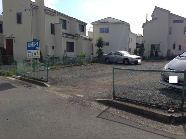 ふじみ野パークの外観・駐車場イメージ1枚目