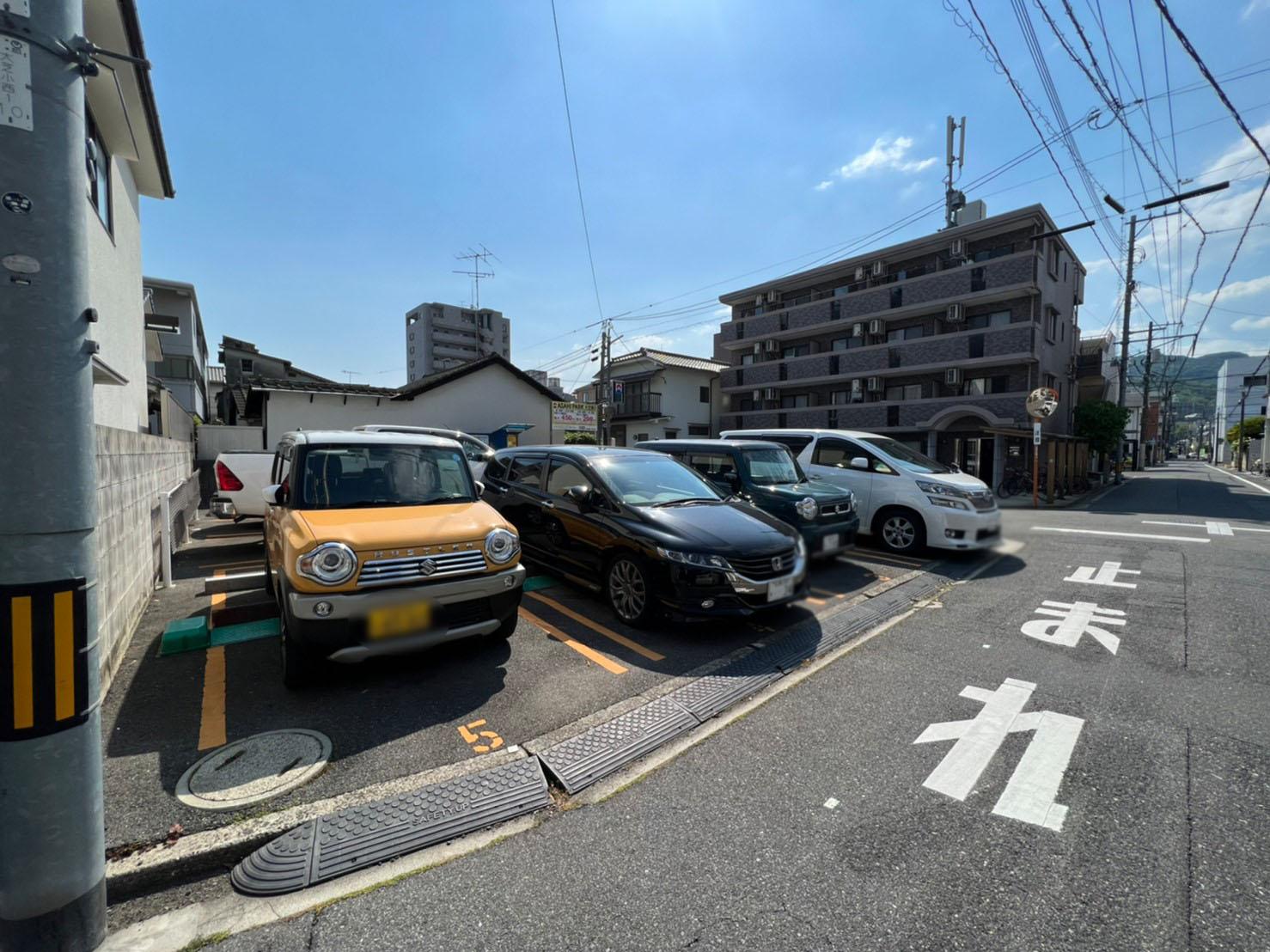 林　大芝ガレージの外観・駐車場イメージ2枚目