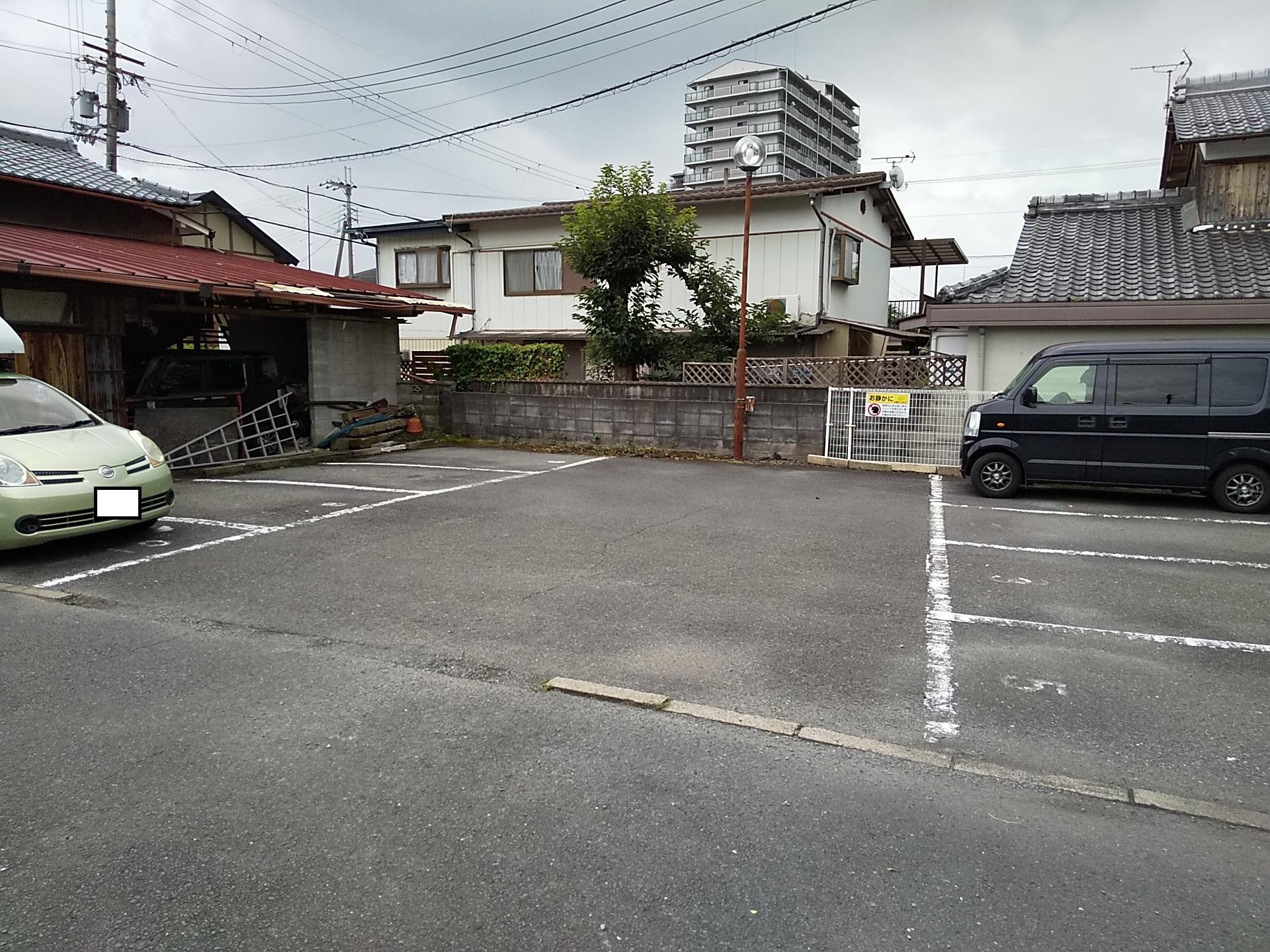 サンライフ人見の外観・駐車場イメージ1枚目