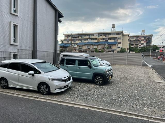 木ノ畑ガレ－ジの外観・駐車場イメージ1枚目
