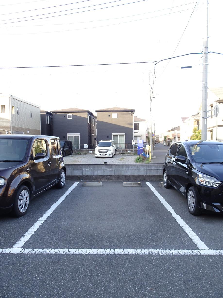 新井田中駐車場の外観・駐車場イメージ3枚目