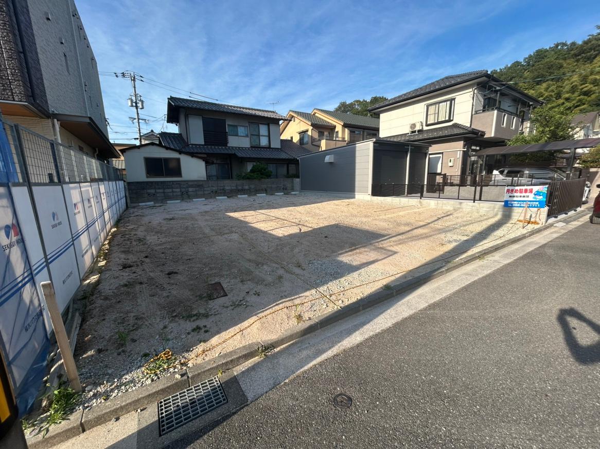ガレージ八幡の外観・駐車場イメージ3枚目