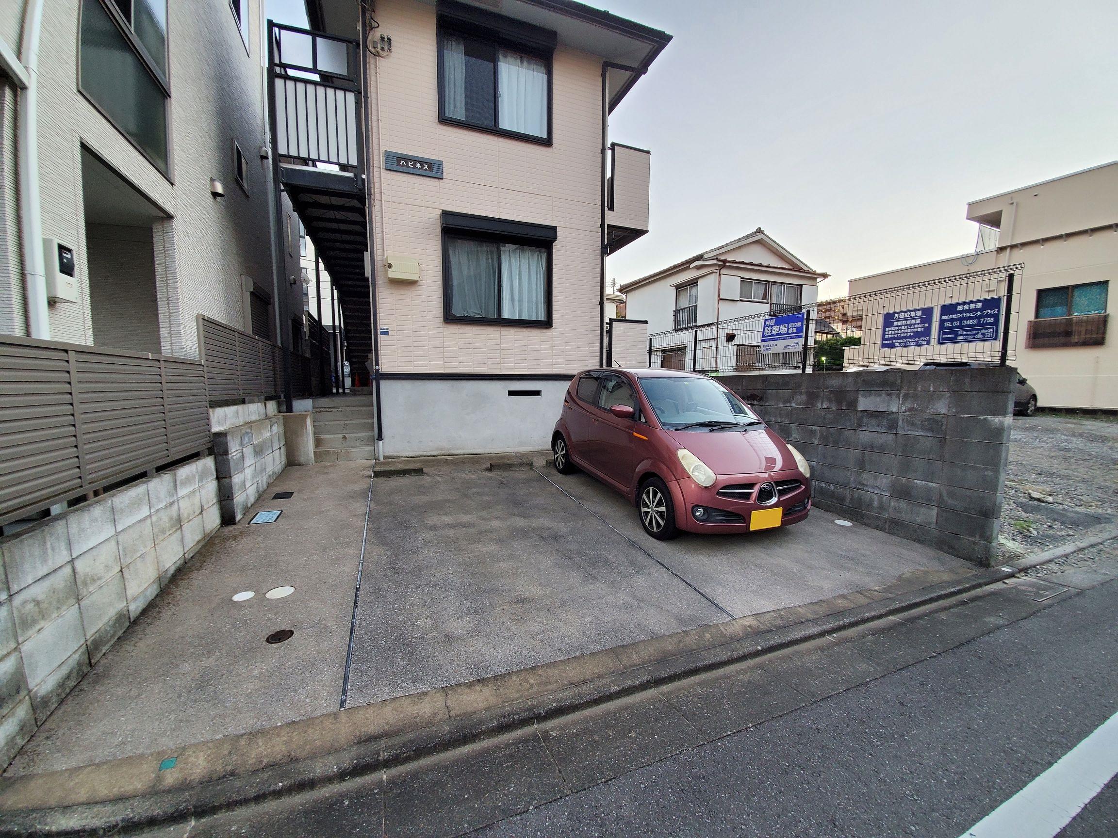 ﾊﾋﾟﾈｽ駐車場の外観・駐車場イメージ1枚目
