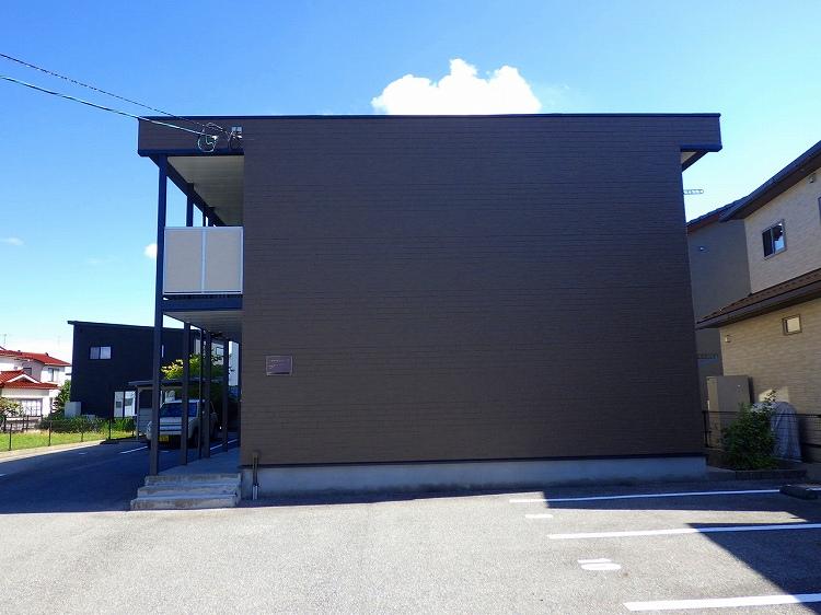 ジョイフルコーポ(30667)の外観・駐車場イメージ1枚目