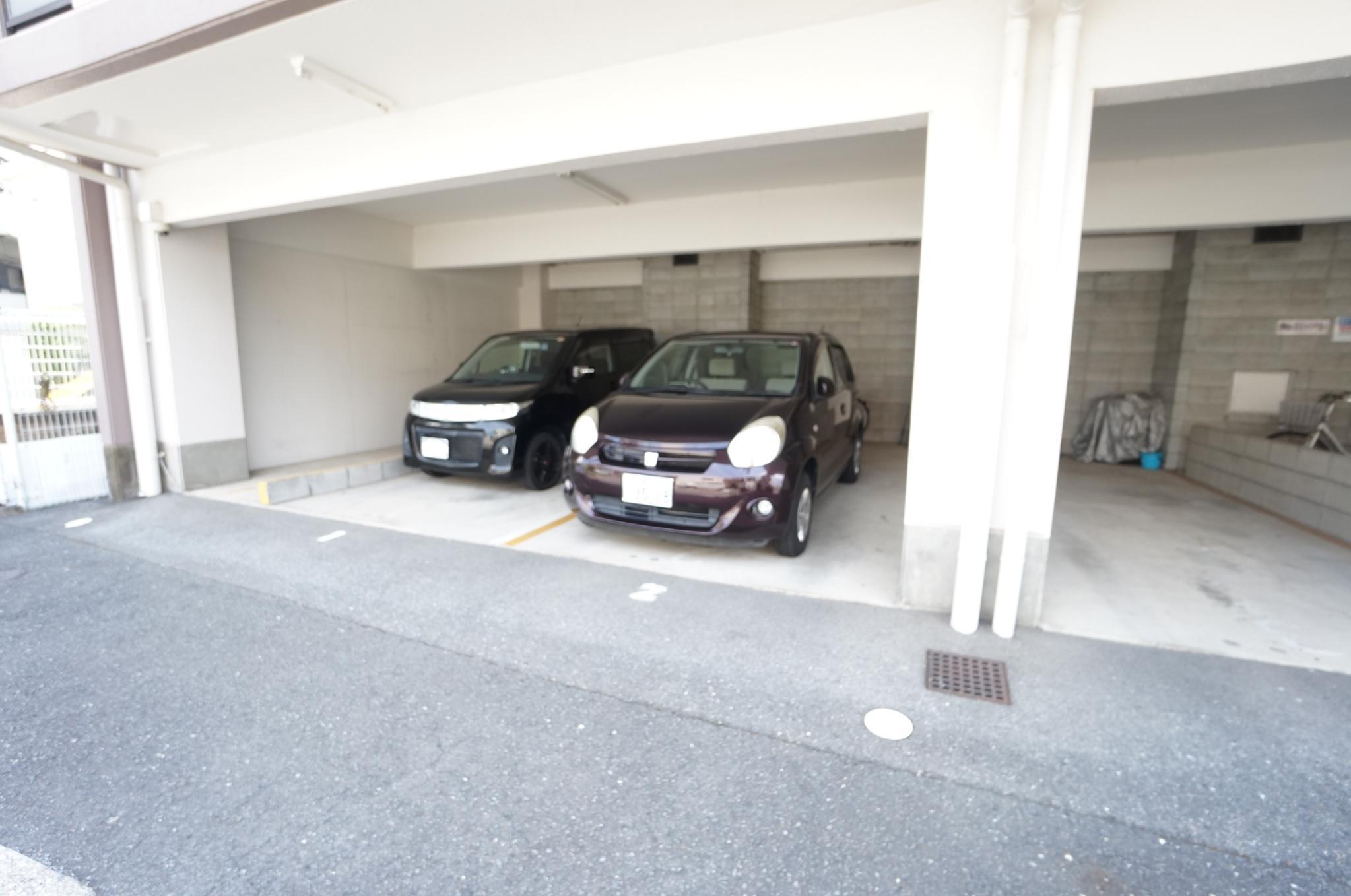第35マンションの外観・駐車場イメージ3枚目