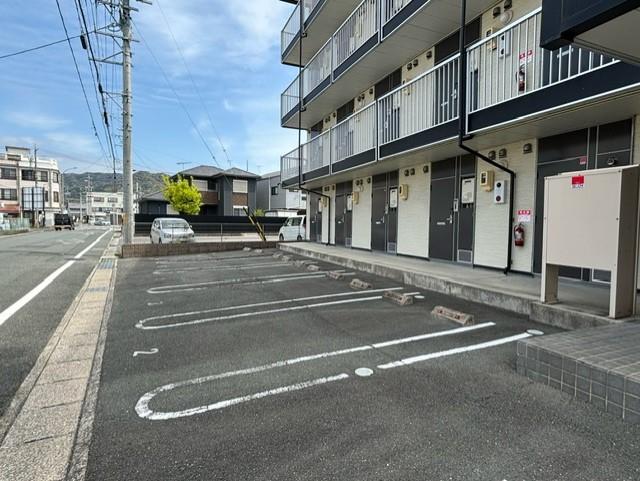 ＮＩＨＯ(39368)の外観・駐車場イメージ1枚目