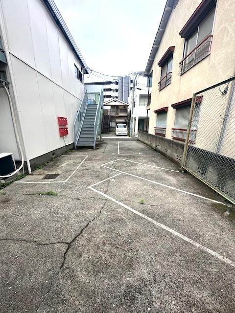 アロエハイツ駐車場の外観・駐車場イメージ2枚目