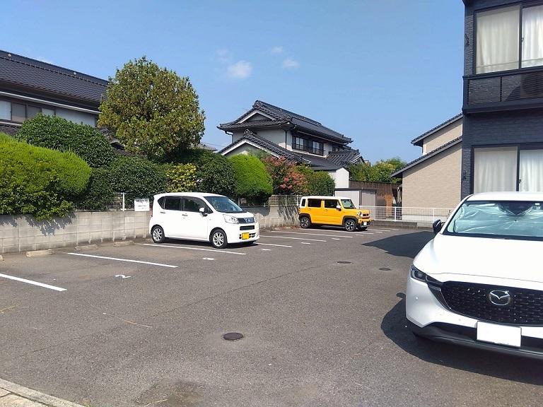 エスターテベント(28532)の外観・駐車場イメージ3枚目