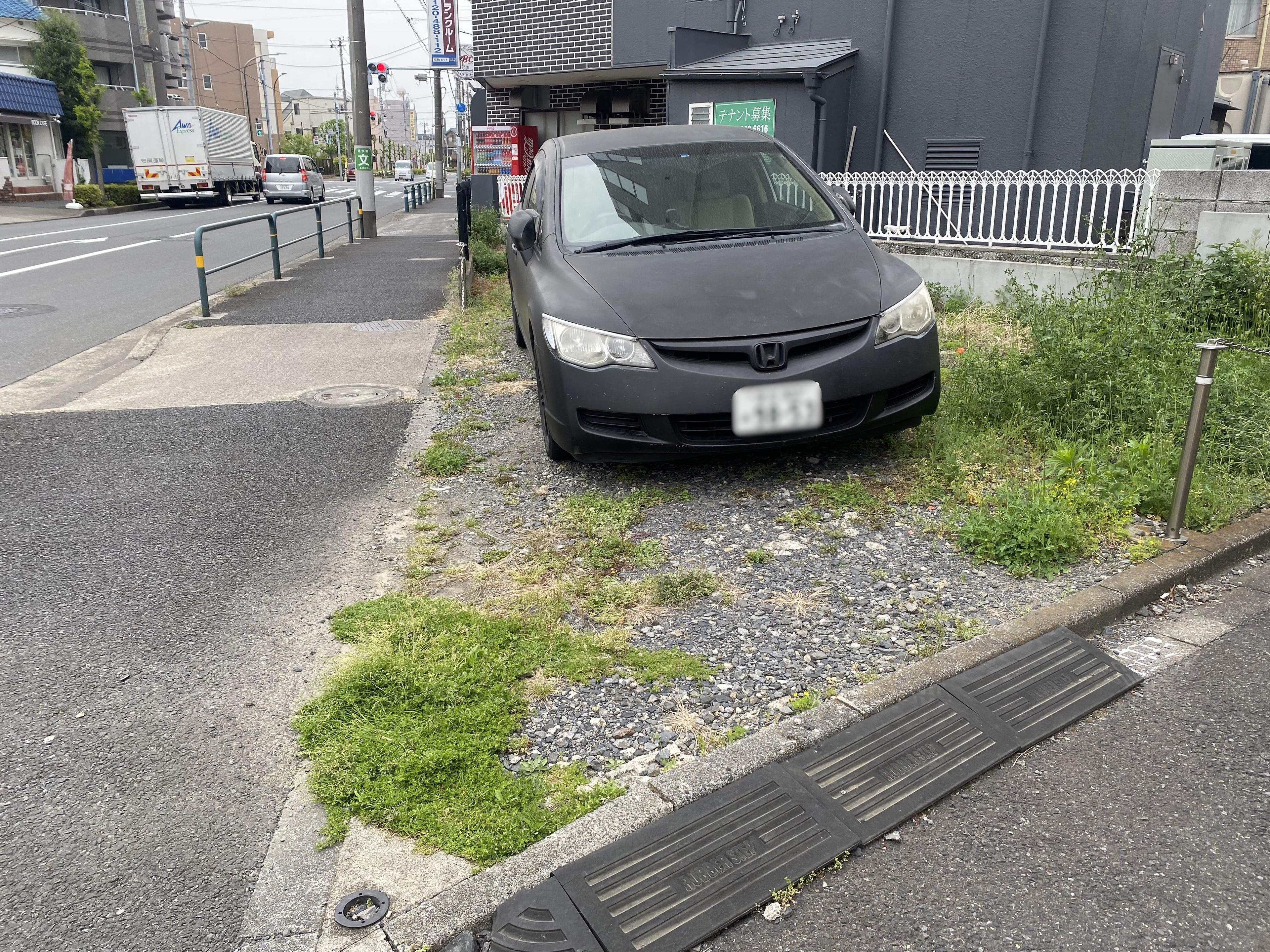 六月石鍋三角駐車場の外観・駐車場イメージ1枚目