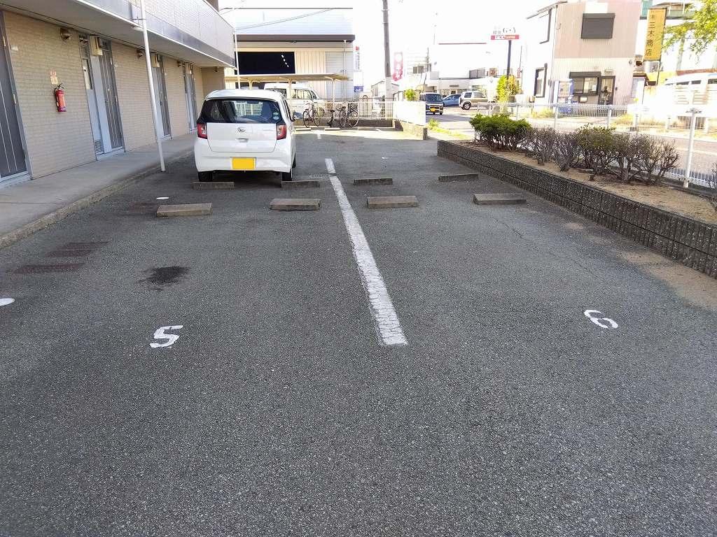 Ｔ－アイランド(10888)の外観・駐車場イメージ2枚目