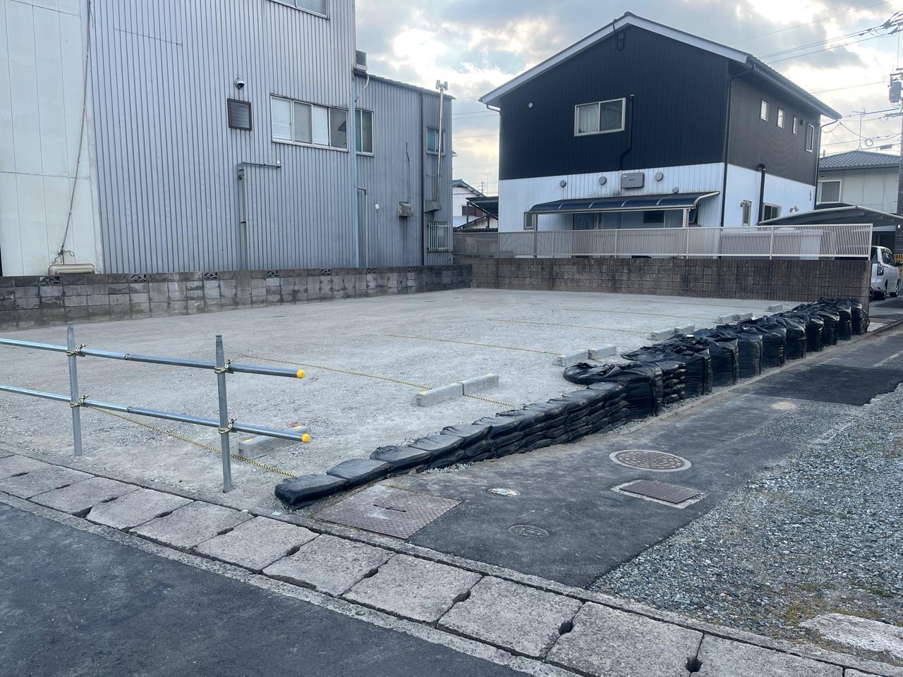 浜ノ茶屋月極駐車場の外観・駐車場イメージ1枚目