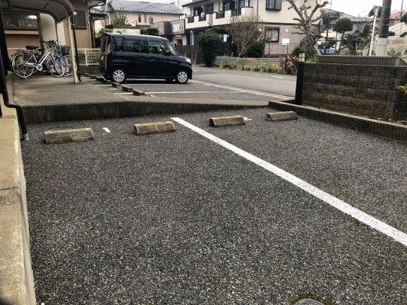 ルミエールエスト(25020)の外観・駐車場イメージ1枚目