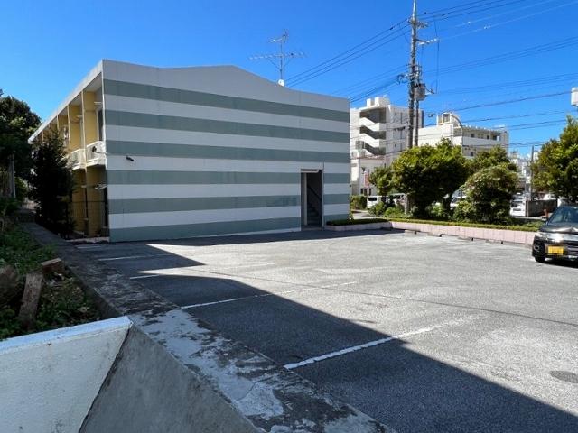 ラルゴ(27338)の外観・駐車場イメージ1枚目
