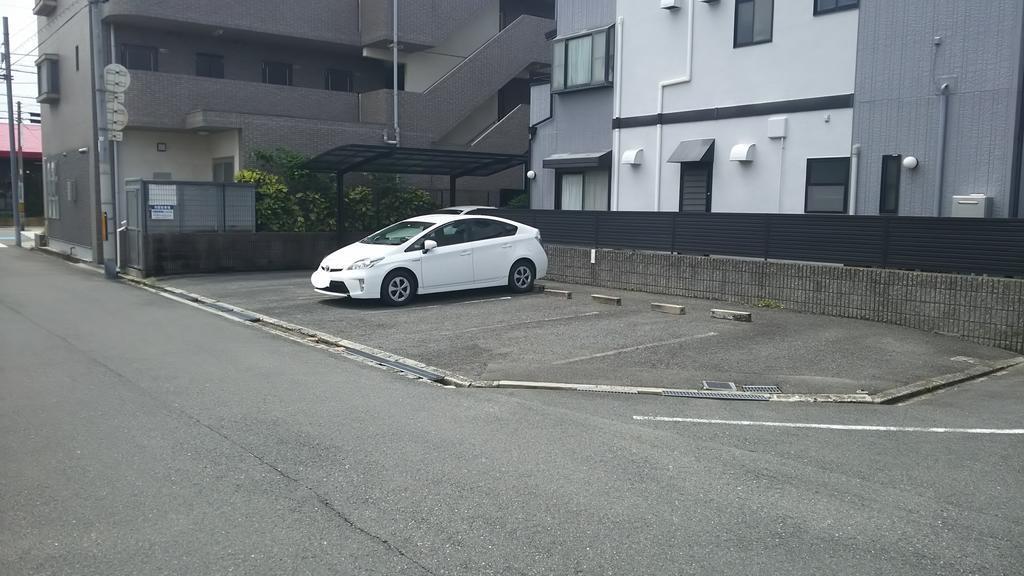 ＦＫ桝井ガレージの外観・駐車場イメージ1枚目