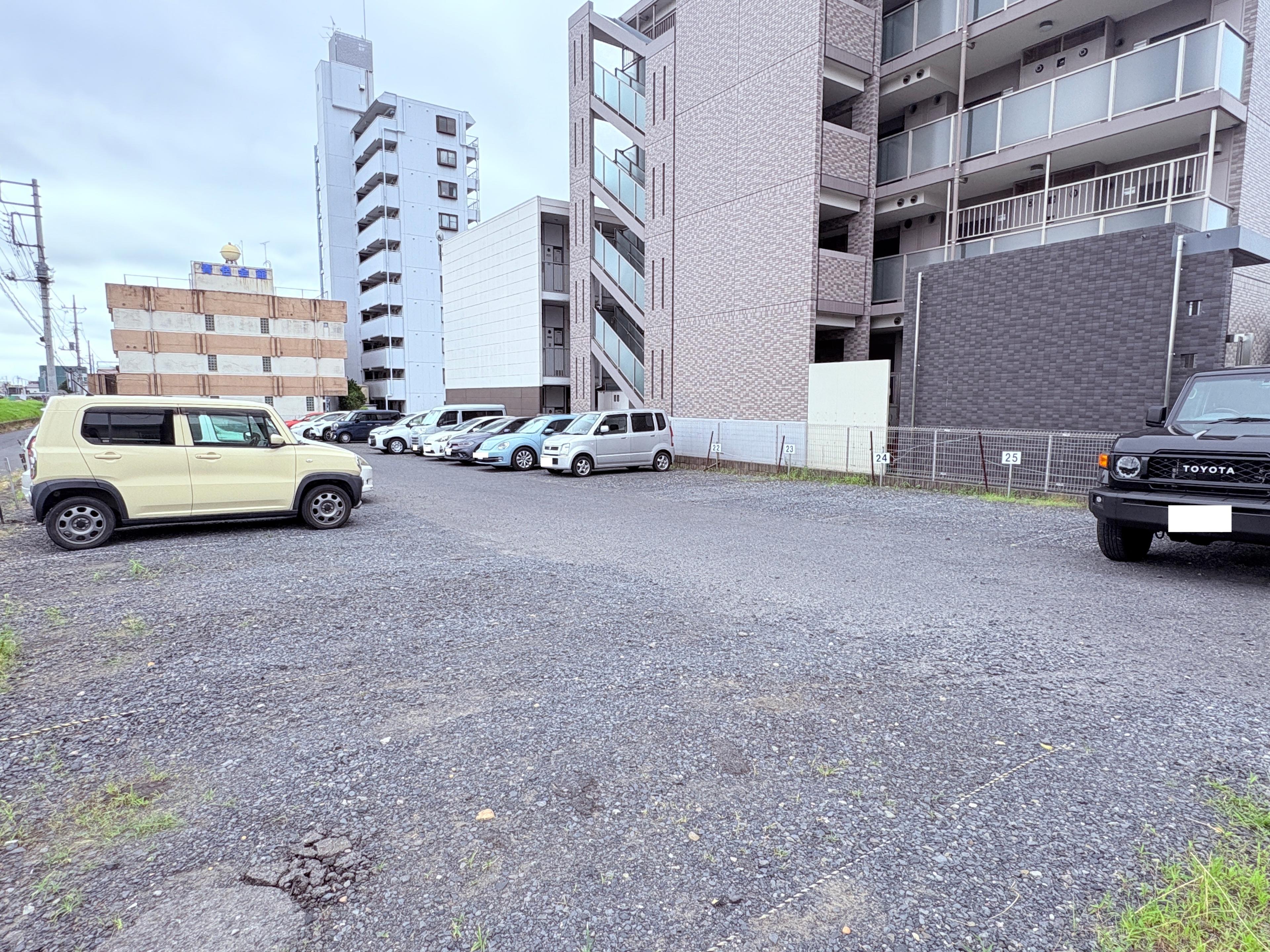 吉野パーキングの外観・駐車場イメージ2枚目