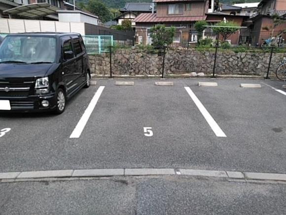 河村ガレージの外観・駐車場イメージ2枚目