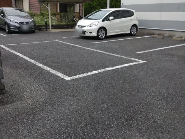 トゥルヌソルⅡ(23884)の外観・駐車場イメージ2枚目