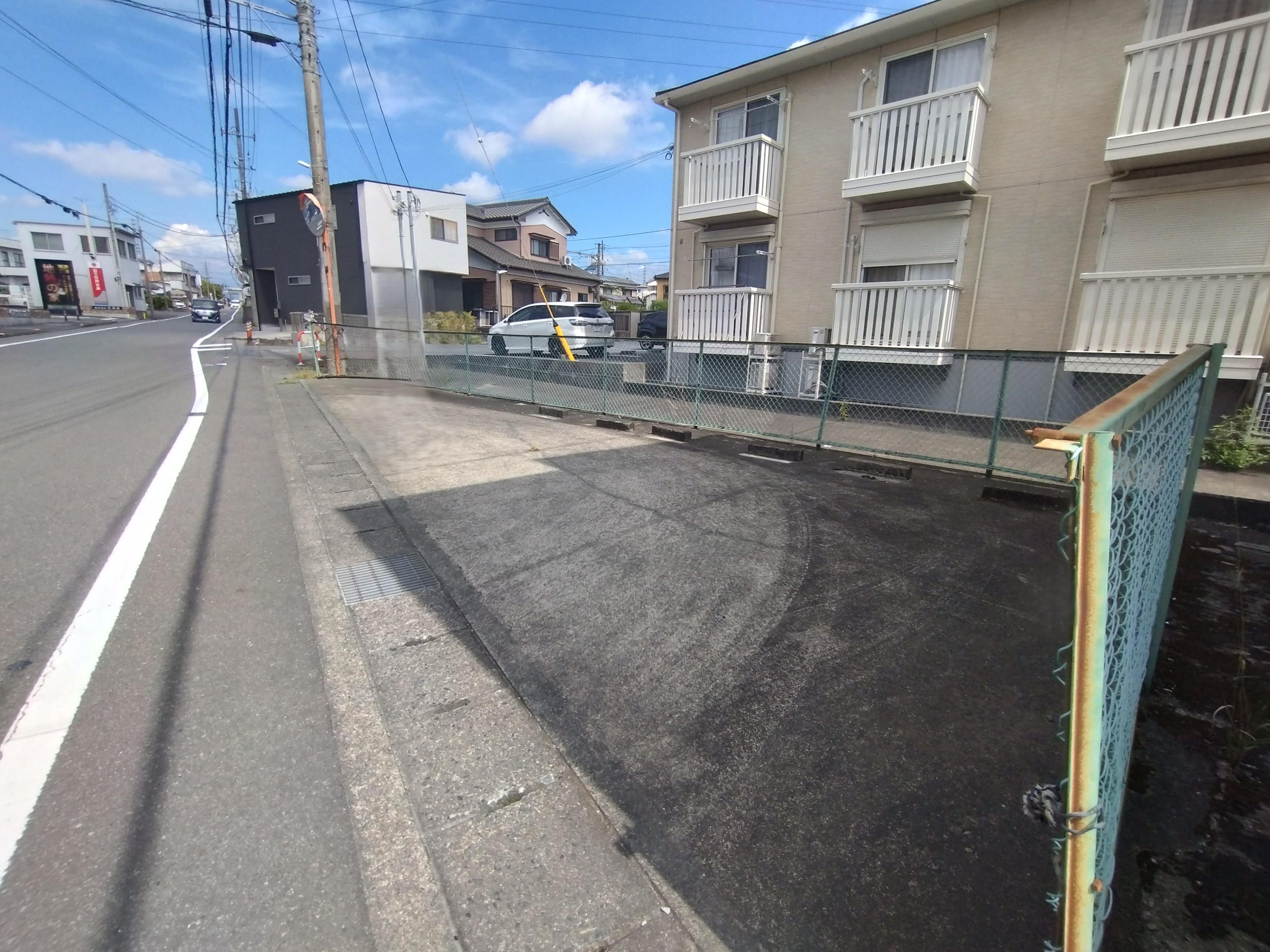 入山瀬駐車場の外観・駐車場イメージ1枚目