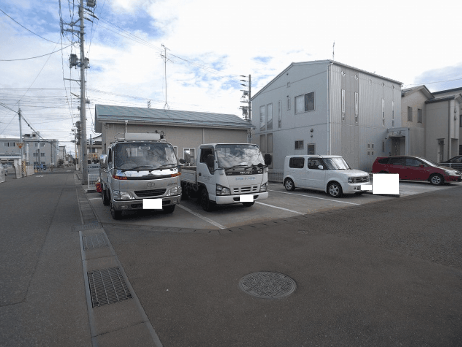 豊ガレージの外観・駐車場イメージ1枚目