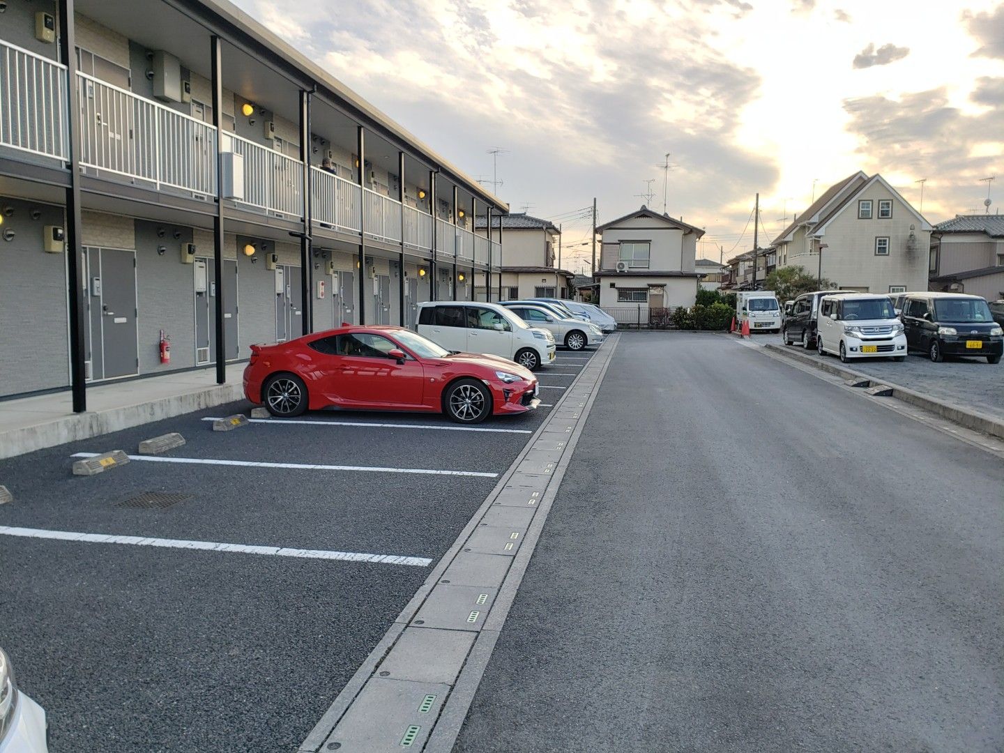 リブェールⅡ(39635)の外観・駐車場イメージ1枚目