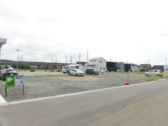 向中野鶴子月極駐車場の外観・駐車場イメージ1枚目