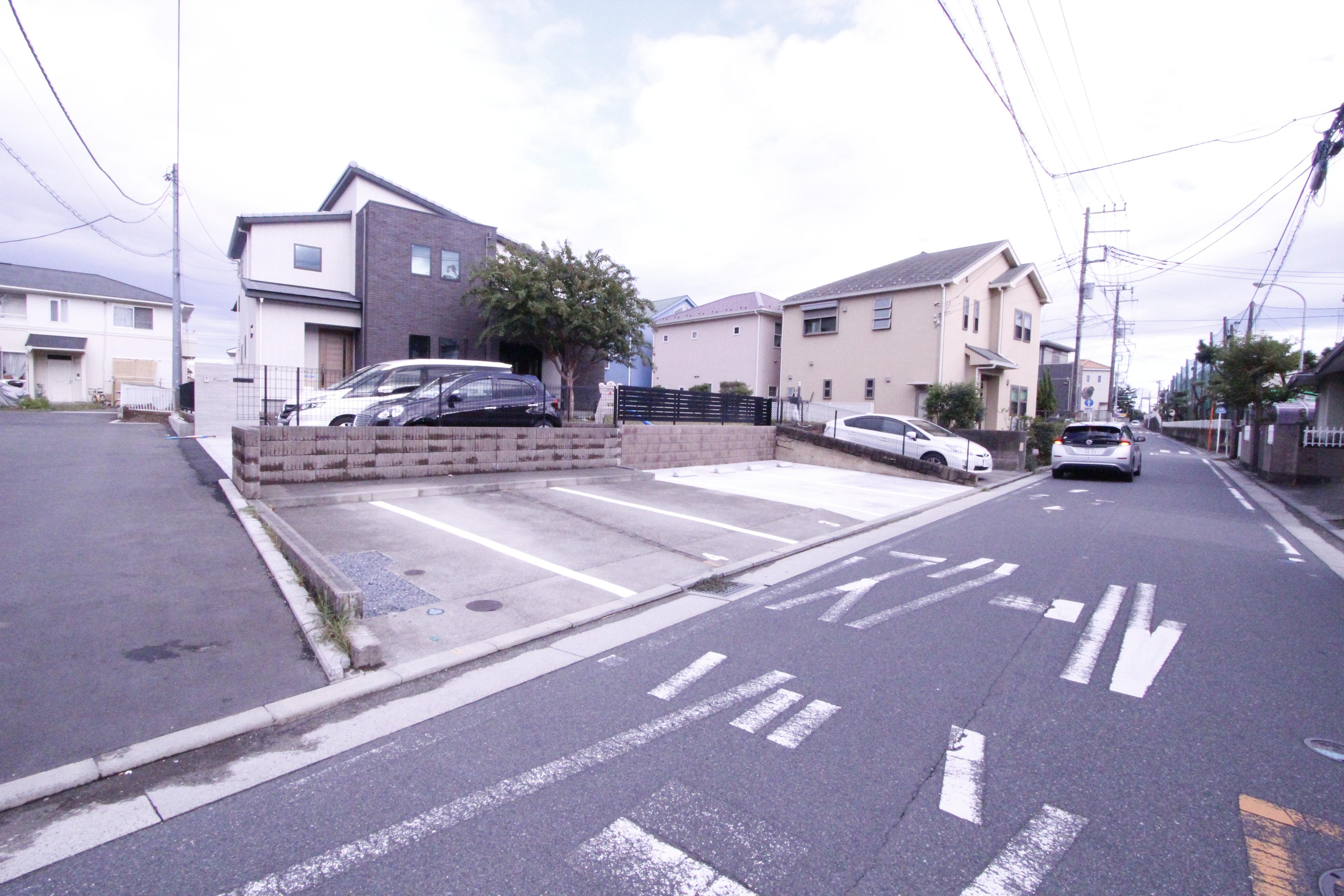 南湖四丁目木村駐車場の外観・駐車場イメージ2枚目
