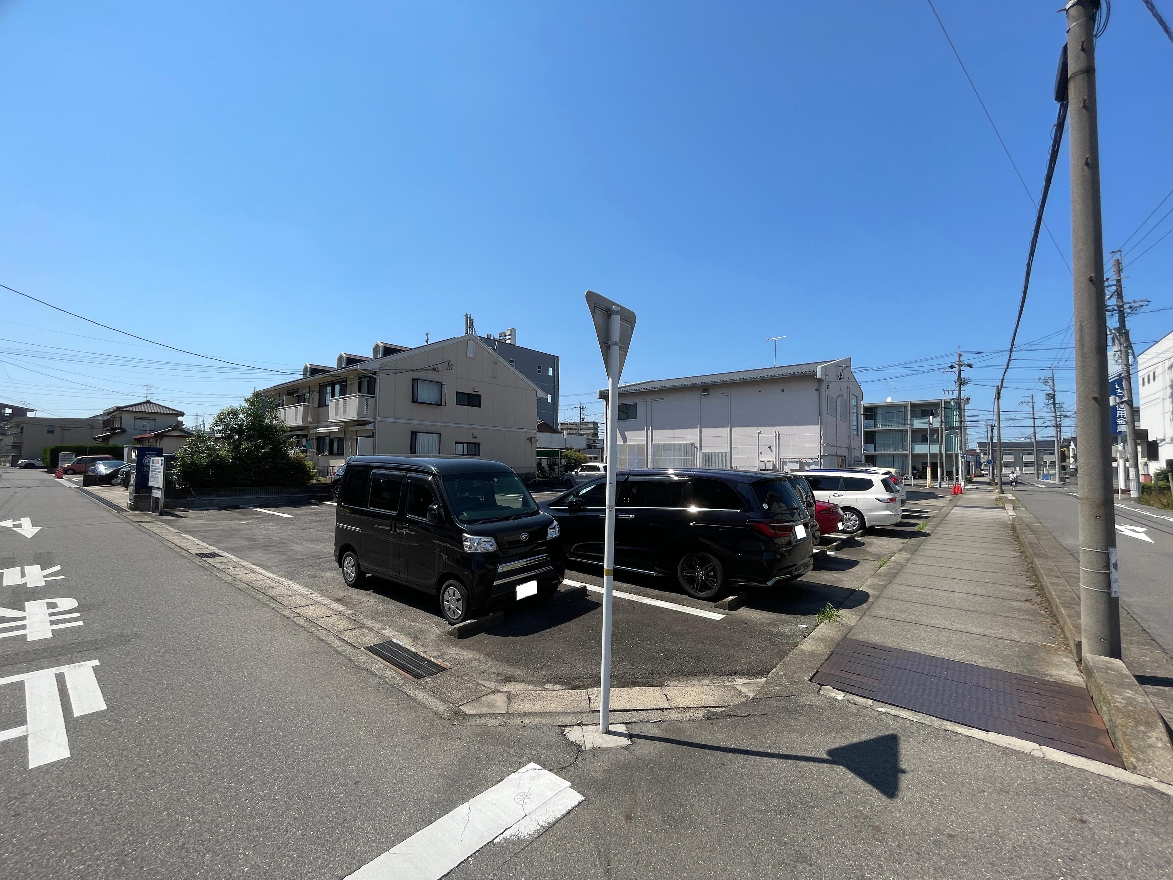 坂巻V駐車場の外観・駐車場イメージ2枚目