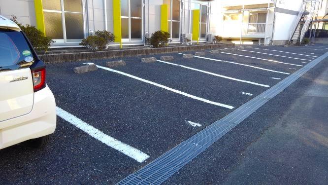 ネレイドⅡ(16534)の外観・駐車場イメージ1枚目