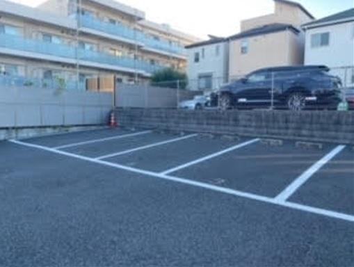 ブランシェコール鷺沼（駐車場）の外観・駐車場イメージ1枚目