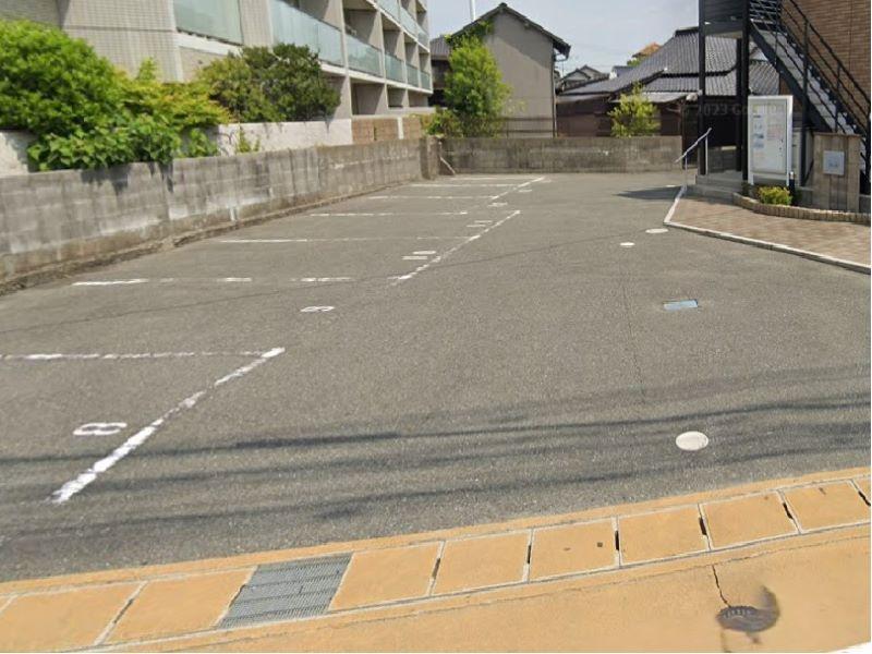 中土居(52845)の外観・駐車場イメージ1枚目