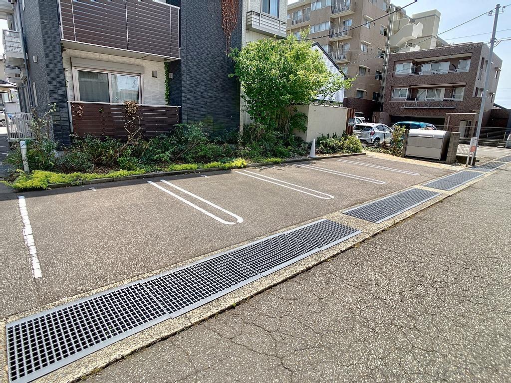 泉３丁目Ｙパーキングの外観・駐車場イメージ2枚目