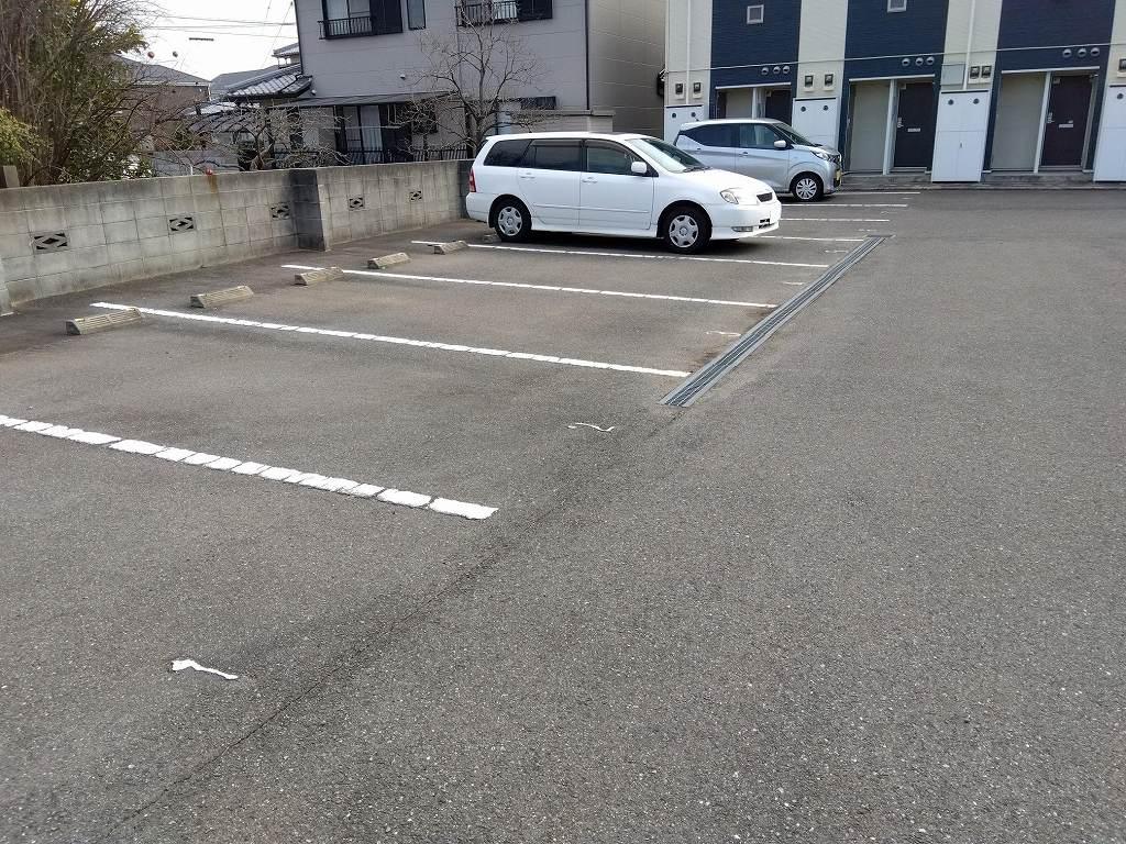メゾン山北(47812)の外観・駐車場イメージ1枚目