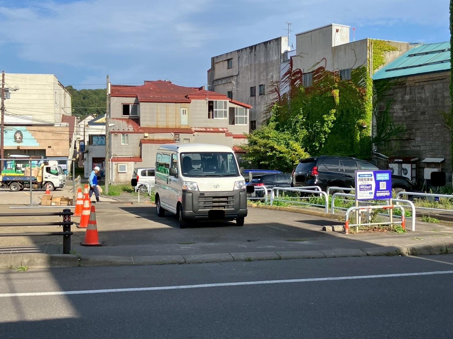 室蘭市中央町2丁目　むろらん広域センタービル駐車場の外観・駐車場イメージ1枚目