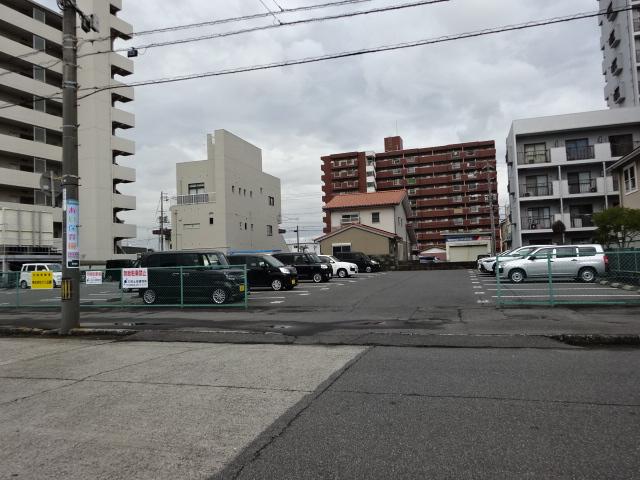 築港町駐車場の外観・駐車場イメージ2枚目