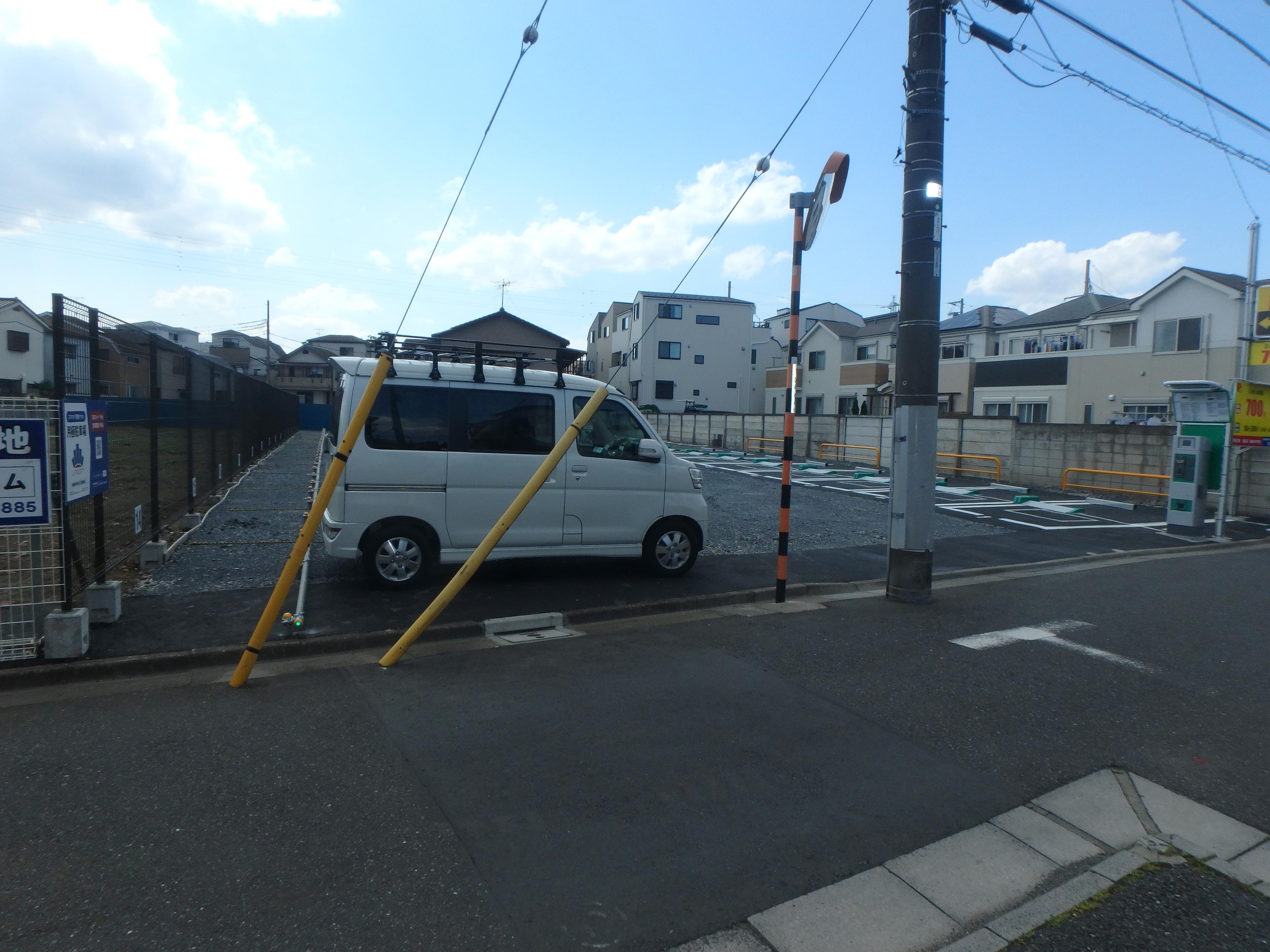 西新井本町4丁目駐車場の外観・駐車場イメージ3枚目