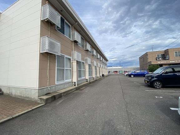 Ｃａｍｅｒｉａ御経塚(23307)の外観・駐車場イメージ1枚目