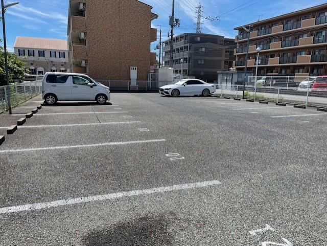 前田モータープール2の外観・駐車場イメージ3枚目