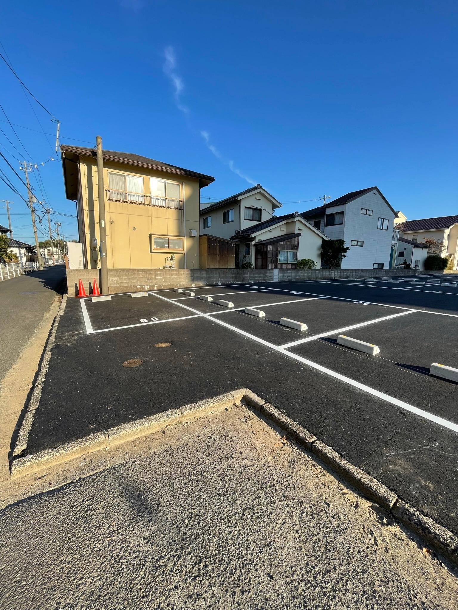 内藤駐車場の外観・駐車場イメージ2枚目