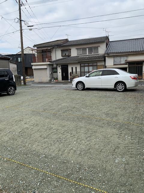 ゴン月極駐車場の外観・駐車場イメージ2枚目