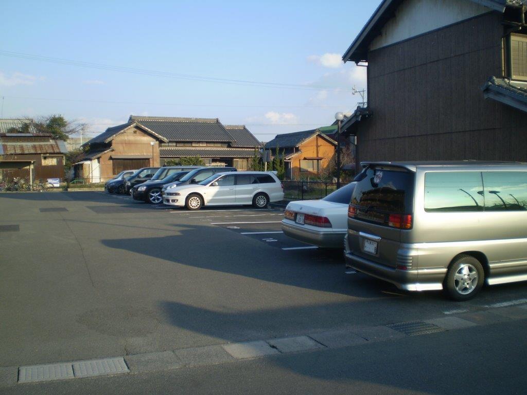 ラヴィーヌ水谷 (G)の外観・駐車場イメージ2枚目